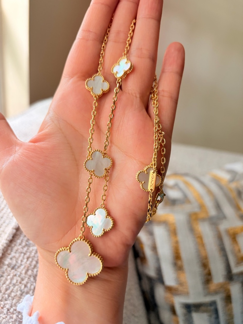 Alhambra inspired Gold and White Clover Necklace - Luxury Jewelry
Brand New! - Picture 5 of 5